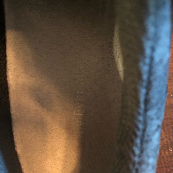 Everlane Black Sneakers - Picture 8 of 8